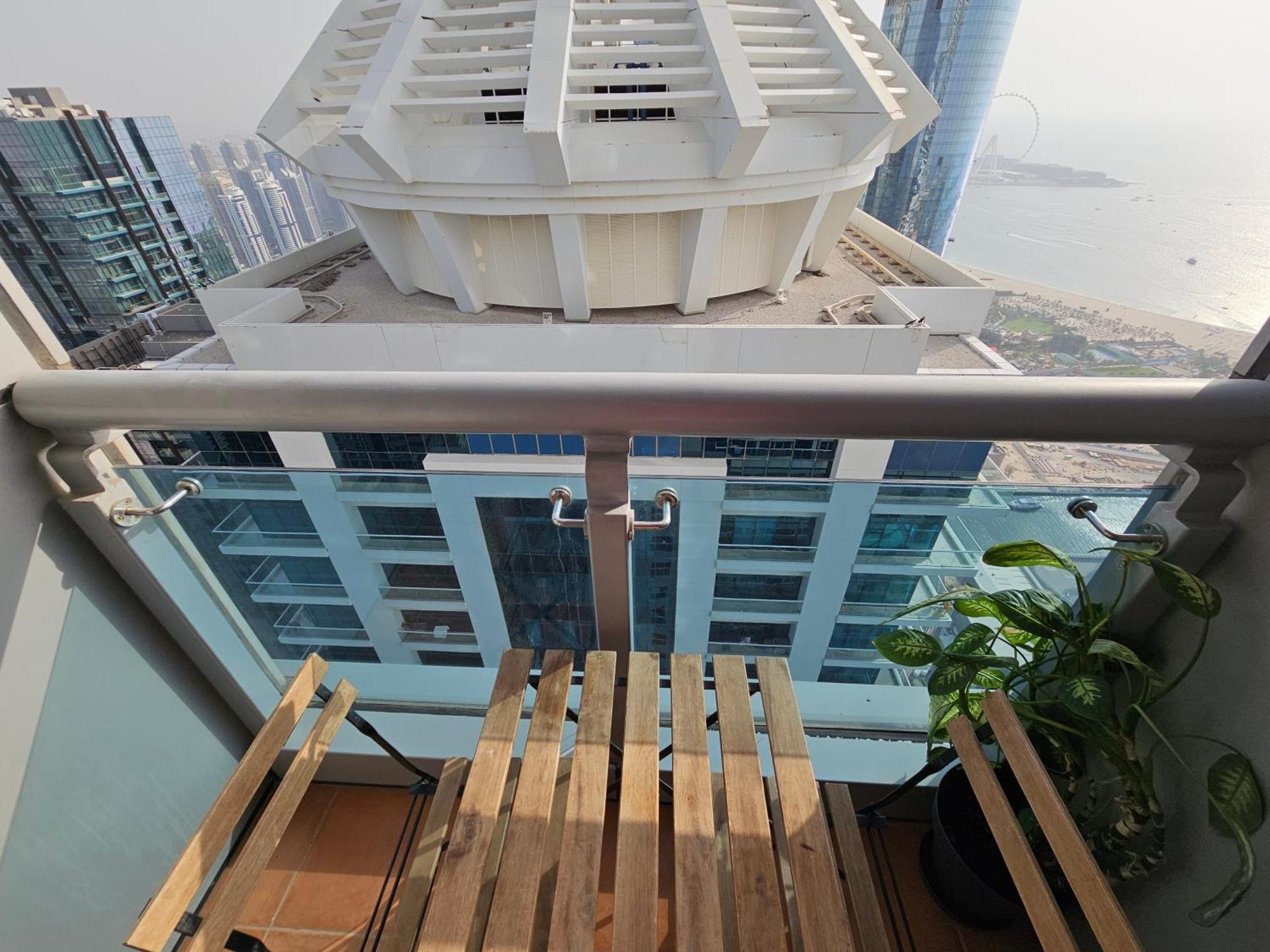 Super Host At Highest Residential Tower In The World, Private Rooms In A Shared Apartment Dubai Zimmer foto